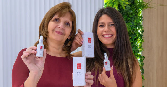 Družinsko Izdelan Serum za Obraz z Bio Rožnim Oljem