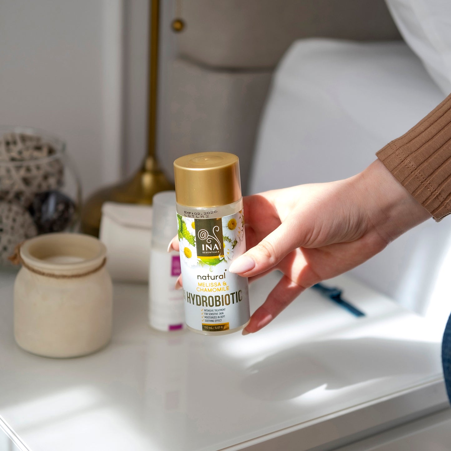 Hydrobiotic - Kamilica, Melisa in Aloe Vera - intenzivna pomirjevalna nega za Občutljivo kožo