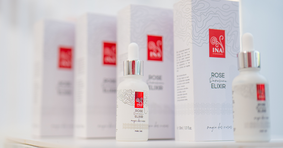 Intenzivni Anti-Age serum za obraz z instantnim učinkom: Obnovite mladost vaše kože z Rose Elixir