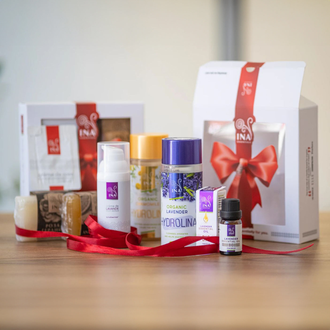 Darilna škatla InaEssentials (17,8cm × 14,7cm × 5cm)