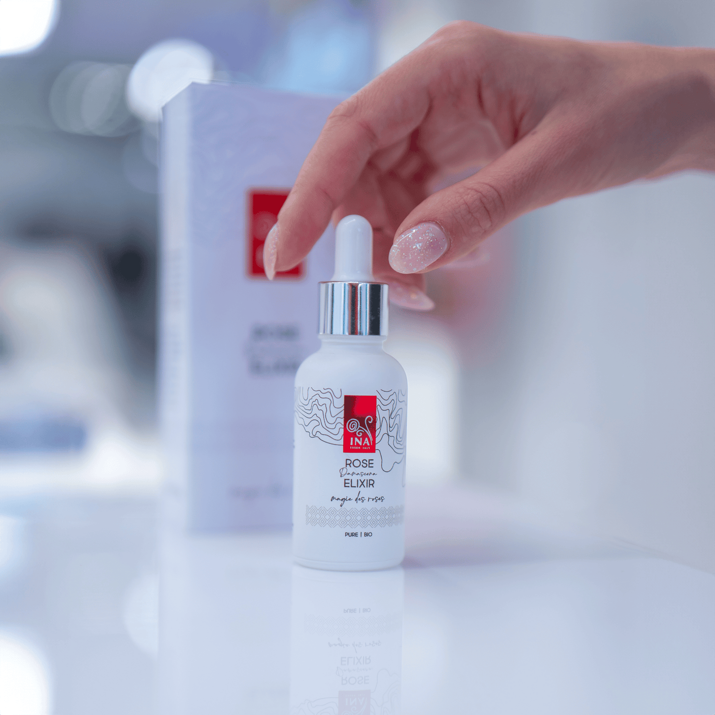 Intenzivni Serum Proti Staranju Obraza z Organskim Rožnim Oljem – Rose Elixir